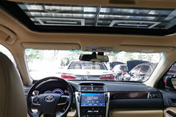 Used Toyota Camry 2015 2.0G Premier Edition Headliner