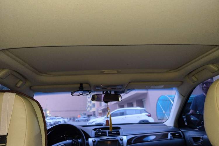 Used Toyota Camry 2015 Dual-Engine 2.5 HG Luxury Navigation Edition Headliner
