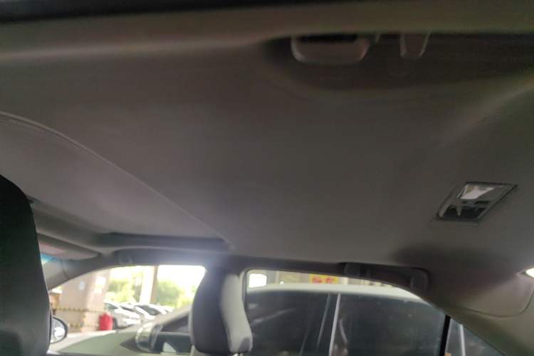 Used Toyota Camry 2015 2.0G Premier Edition Headliner