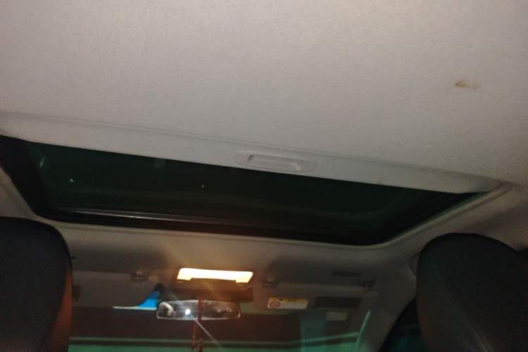 Used Toyota Camry 2015 2.0G Premier Edition Headliner