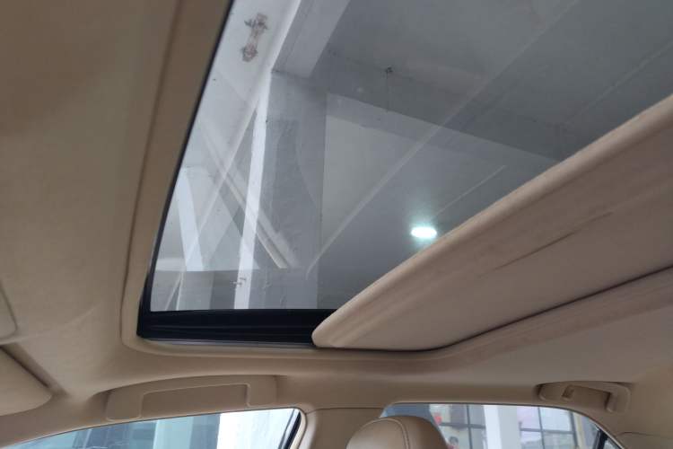 Used Toyota Camry 2015 2.0G Premier Edition Headliner