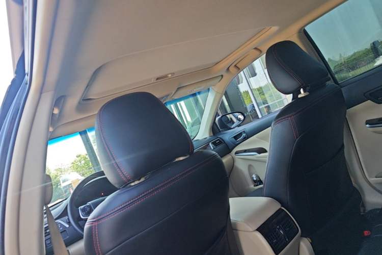 Used Toyota Camry 2015 2.0E Elite Edition Headliner
