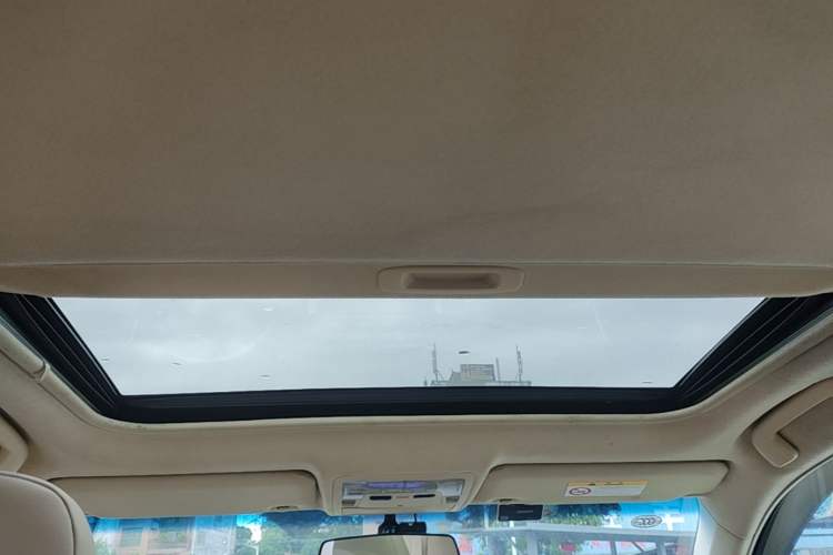 Used Toyota Camry 2015 2.0G Premier Edition Headliner