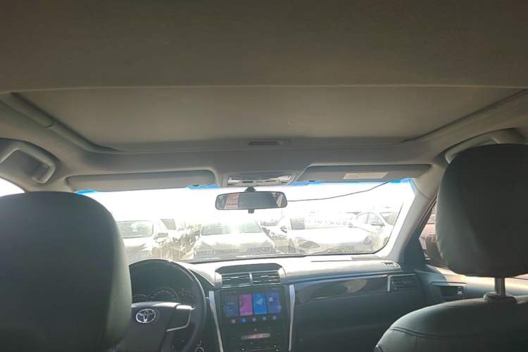 Used Toyota Camry 2015 2.0G Premier Edition Headliner