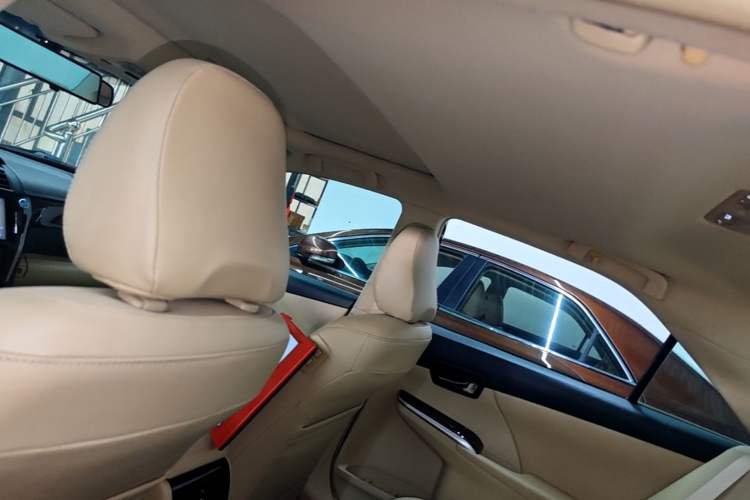 Used Toyota Camry 2015 2.0G Premier Edition Headliner