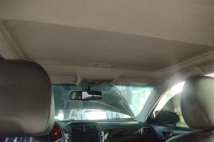 Used Toyota Camry 2015 2.0G Premier Edition Headliner