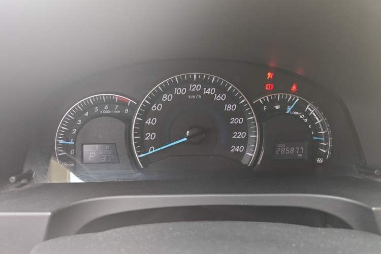 Used Toyota Camry 2015 2.0G Premier Edition Instrument Cluster