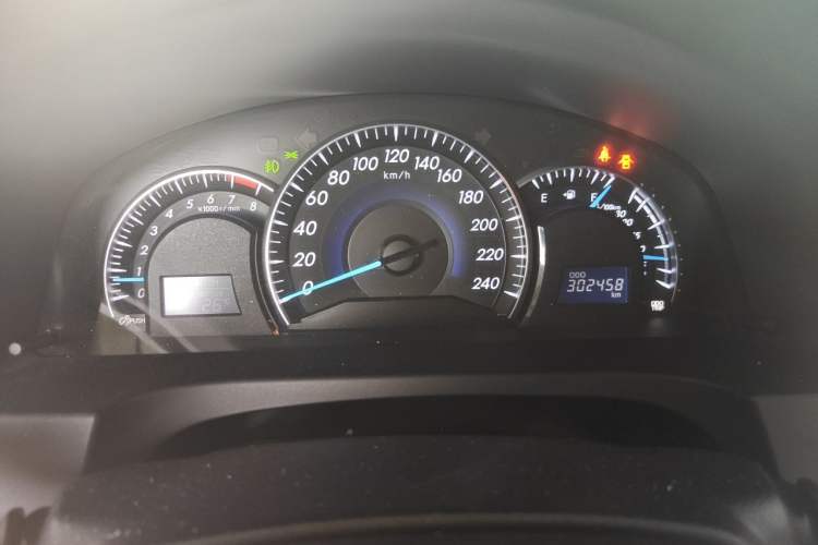 Used Toyota Camry 2015 2.0G Premier Edition Instrument Cluster