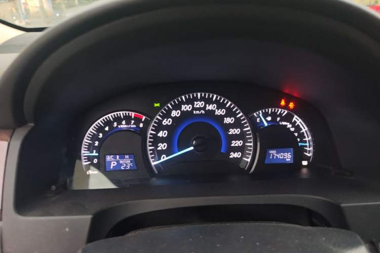 Used Toyota Camry 2015 2.0G Luxury Edition Instrument Cluster