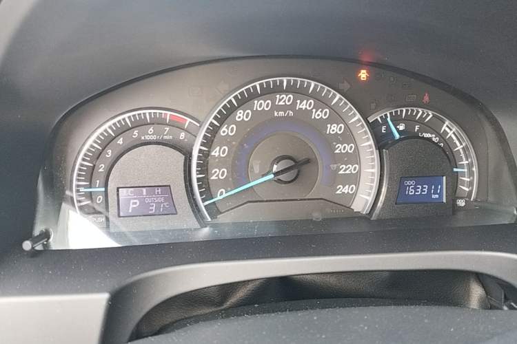 Used Toyota Camry 2015 2.0E Elite Edition Instrument Cluster