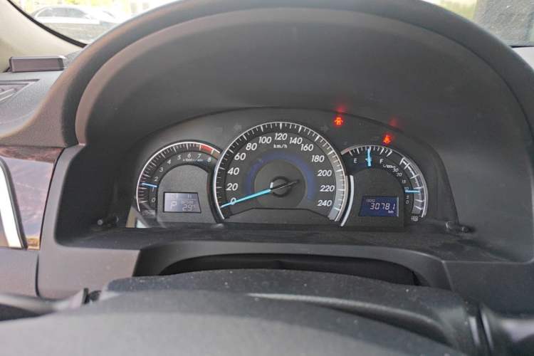 Used Toyota Camry 2015 2.0E Elite Edition Instrument Cluster