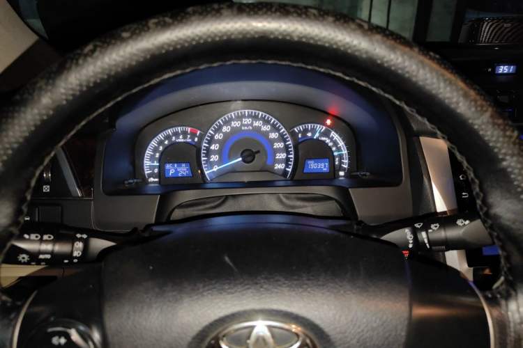 Used Toyota Camry 2015 2.0G Premier Edition Instrument Cluster