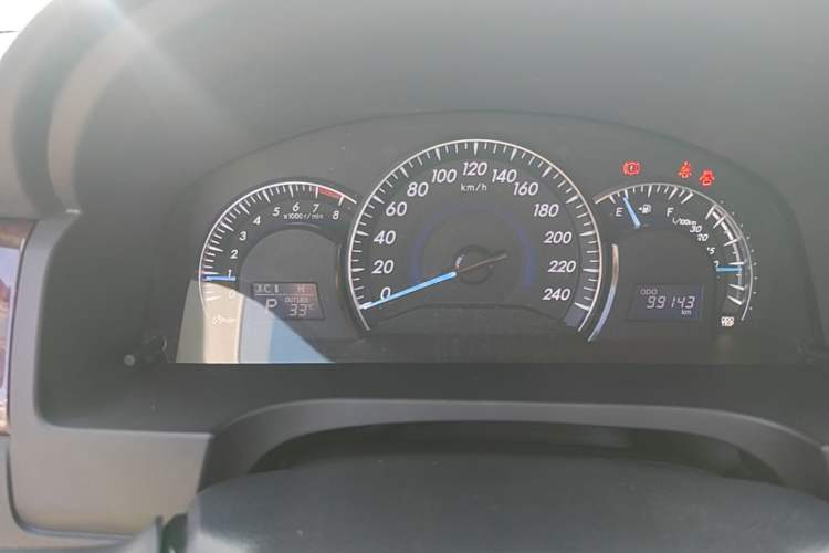 Used Toyota Camry 2015 2.0G Premier Edition Instrument Cluster