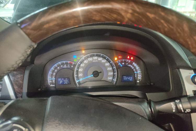 Used Toyota Camry 2015 2.0G Premier Edition Instrument Cluster
