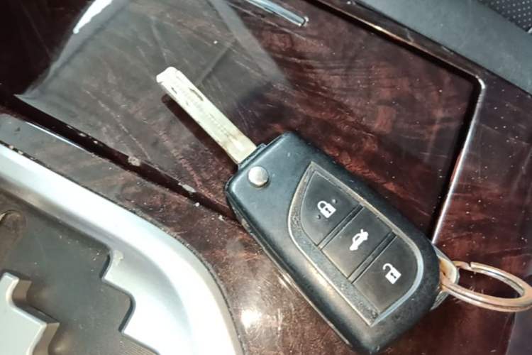 Used Toyota Camry 2015 2.0G Premier Edition Interior 1