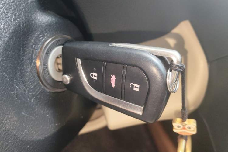 Used Toyota Camry 2015 2.0G Premier Edition Interior 1