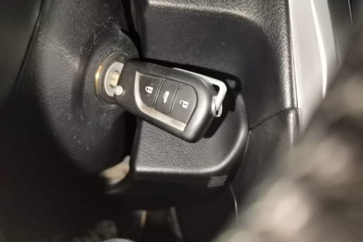 Used Toyota Camry 2015 2.0G Premier Edition Interior 1