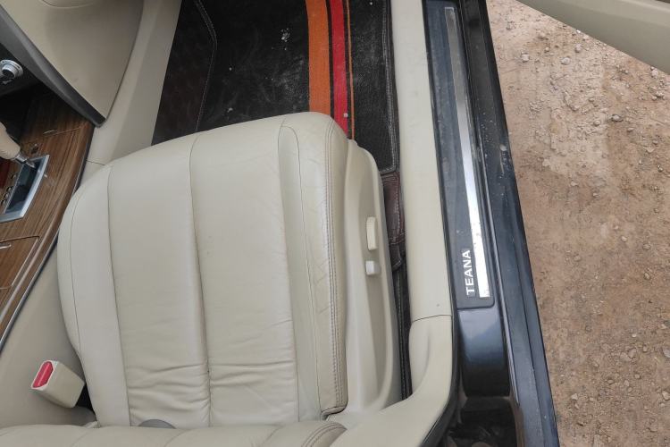 Used Toyota Camry 2015 2.0G Premier Edition Interior 2