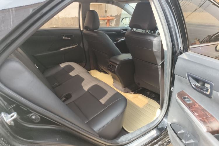 Used Toyota Camry 2015 2.5G Luxury Navigation Edition Interior 2