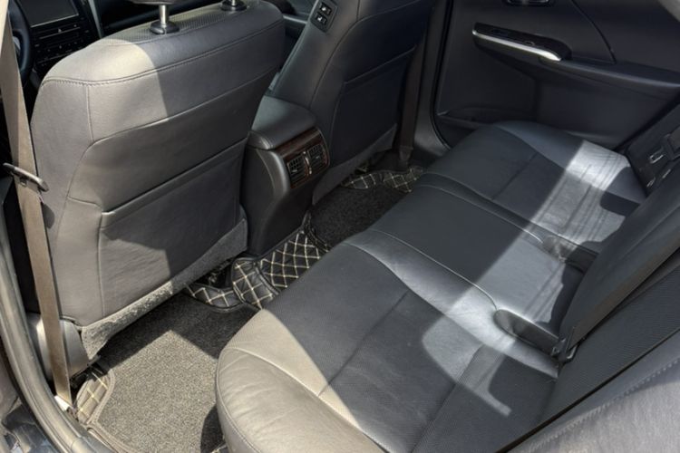 Used Toyota Camry 2015 2.5G Luxury Navigation Edition Interior 3