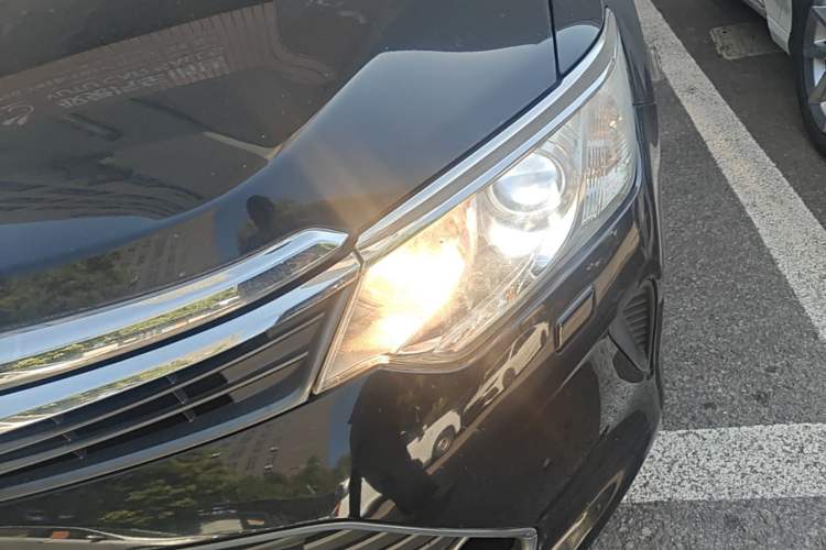 Used Toyota Camry 2015 2.5G Luxury Navigation Edition Left Front Headlight