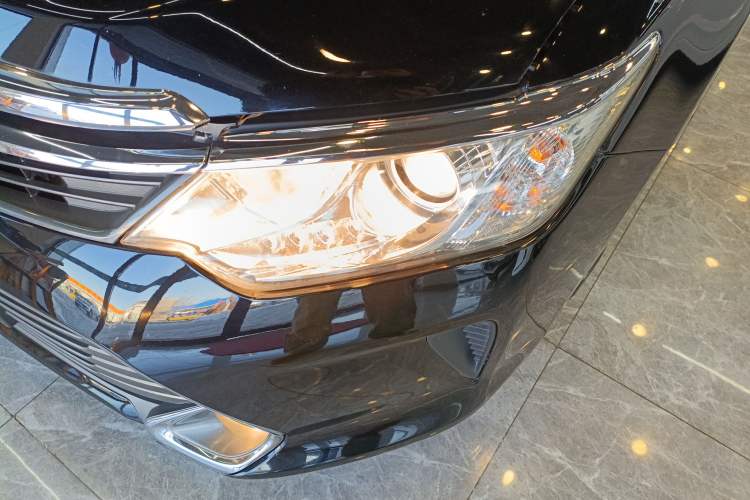Used Toyota Camry 2015 2.0G Premier Edition Left Front Headlight