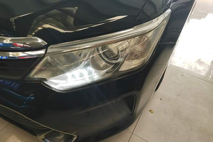 Used Toyota Camry 2015 2.0G Premier Edition Left Front Headlight