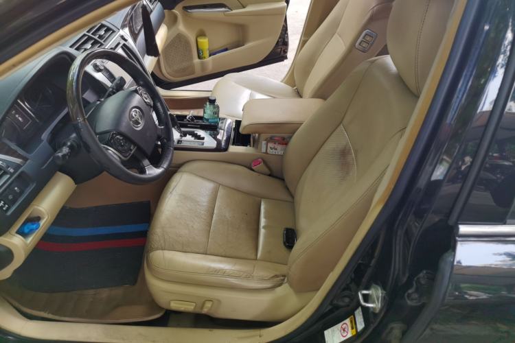 Used Toyota Camry 2015 Dual-Engine 2.5 HG Luxury Navigation Edition Left Front Seat