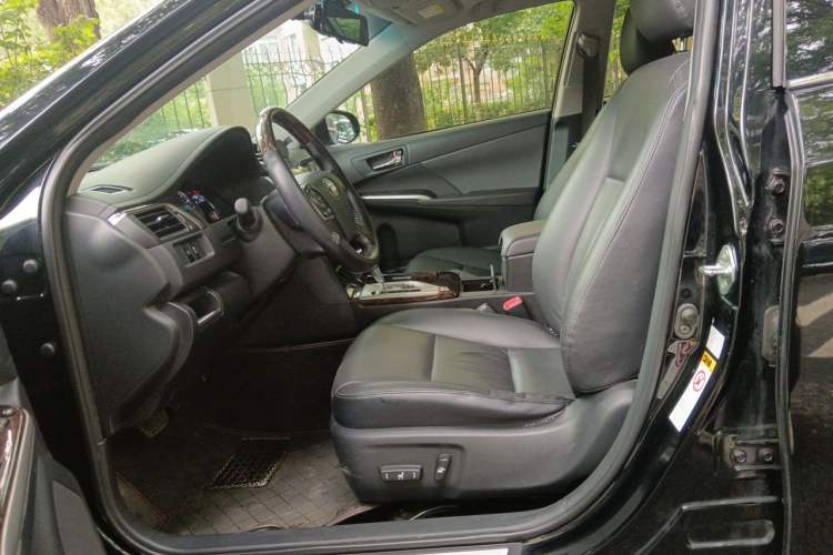 Used Toyota Camry 2015 2.5G Luxury Navigation Edition Left Front Seat