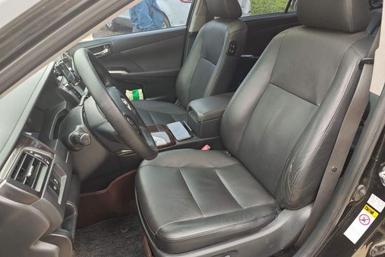 Used Toyota Camry 2015 2.5G Luxury Navigation Edition Left Front Seat