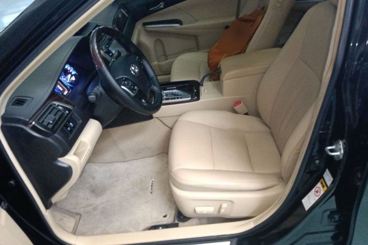Used Toyota Camry 2015 Dual-Engine 2.5 HG Luxury Navigation Edition Left Front Seat