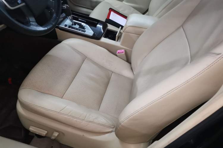 Used Toyota Camry 2015 2.0G Premier Edition Left Front Seat