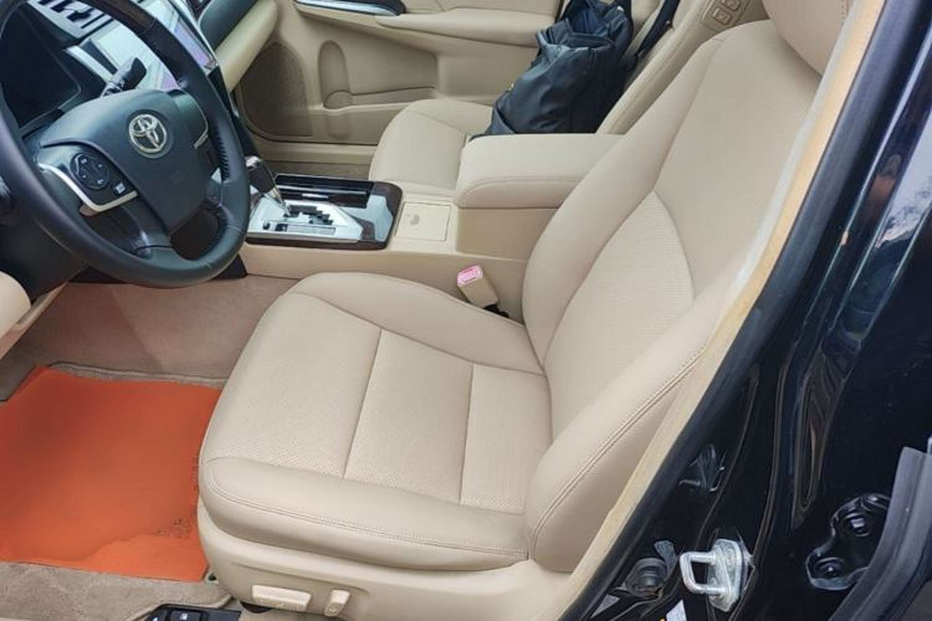 Used Toyota Camry 2015 2.0G Premier Edition Left Front Seat