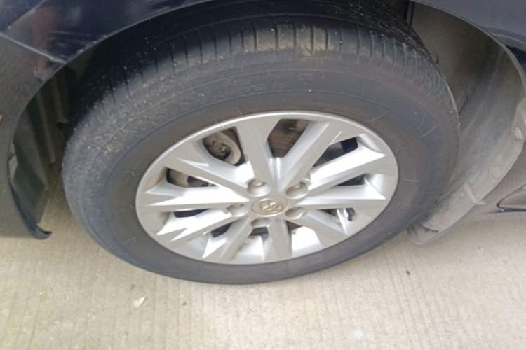 Used Toyota Camry 2015 2.0G Premier Edition Left Front Wheel Hub