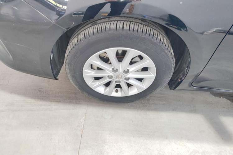 Used Toyota Camry 2015 2.0G Premier Edition Left Front Wheel Hub