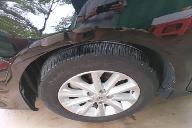 Used Toyota Camry 2015 2.0G Premier Edition Left Front Wheel Hub