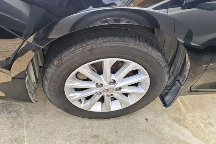 Used Toyota Camry 2015 2.0G Premier Edition Left Front Wheel Hub