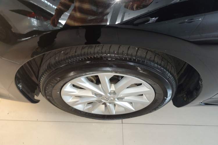 Used Toyota Camry 2015 2.0G Premier Edition Left Front Wheel Hub