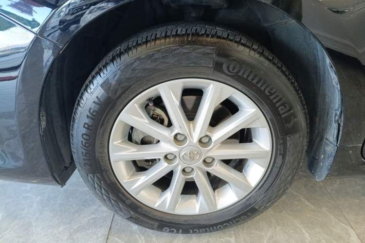 Used Toyota Camry 2015 2.0G Premier Edition Left Front Wheel Hub