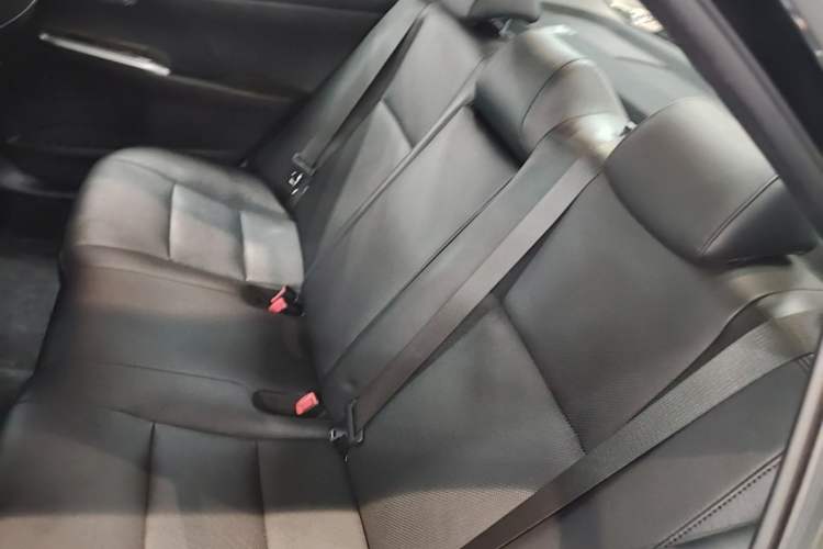 Used Toyota Camry 2015 Junrui 2.0S Activa Edition Left Rear Seat