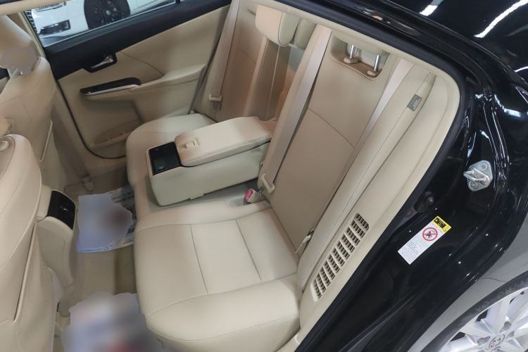 Used Toyota Camry 2015 Dual-Engine 2.5 HG Luxury Navigation Edition Left Rear Seat