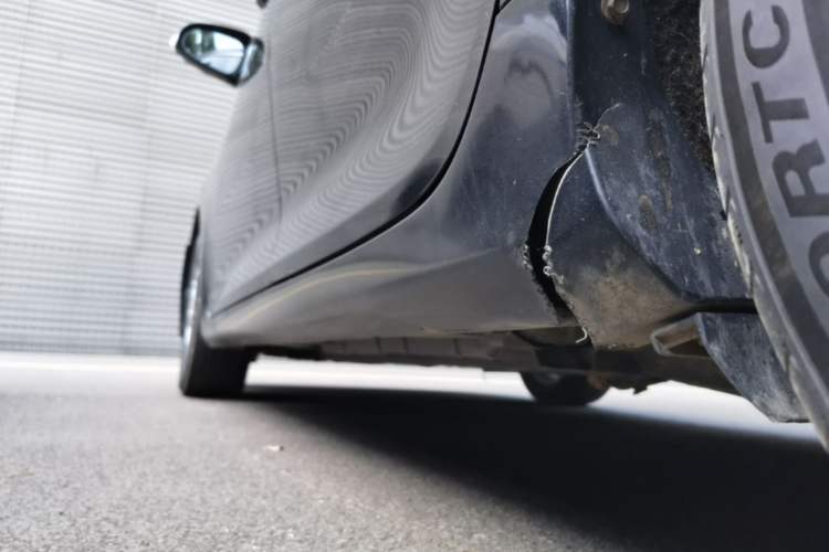 Used Toyota Camry 2015 2.0G Premier Edition Left Side Sill