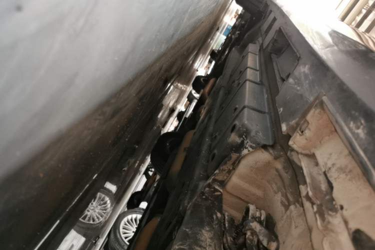 Used Toyota Camry 2015 2.0G Premier Edition Left Side Sill