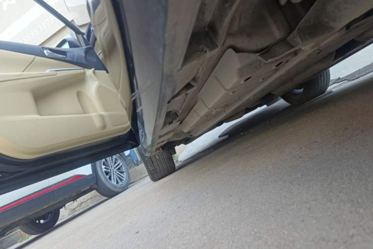 Used Toyota Camry 2015 2.5G Luxury Navigation Edition Left Side Sill