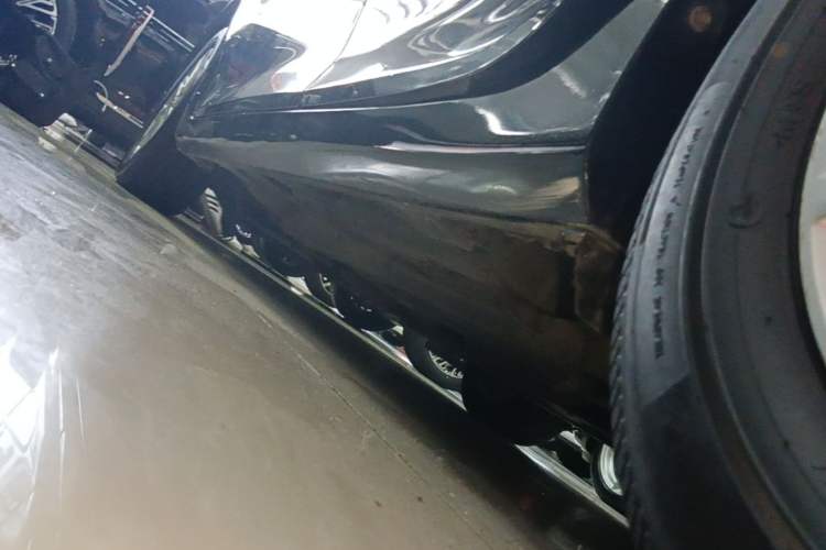 Used Toyota Camry 2015 2.0G Premier Edition Left Side Sill