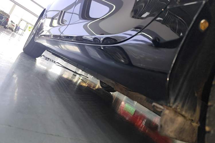 Used Toyota Camry 2015 2.5G Luxury Navigation Edition Left Side Sill