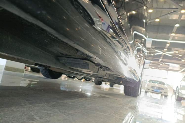 Used Toyota Camry 2015 2.0G Premier Edition Left Side Sill