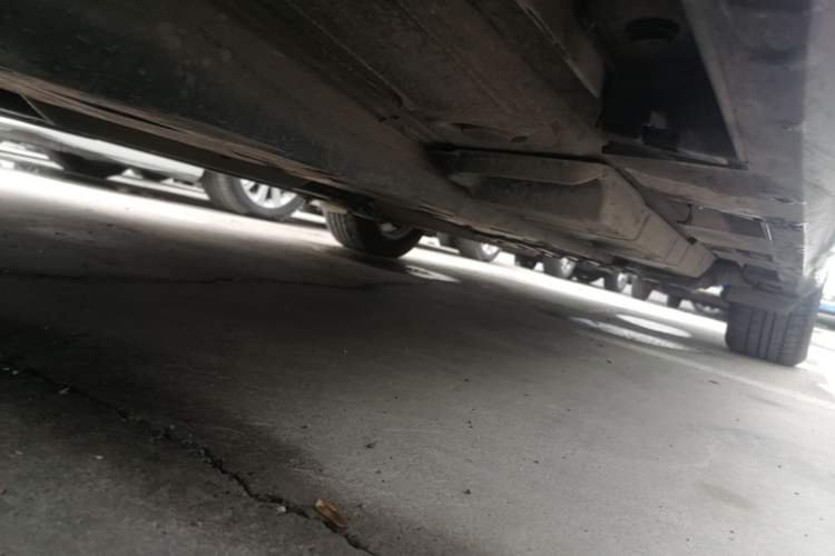 Used Toyota Camry 2015 2.0E Elite Edition Left Side Sill