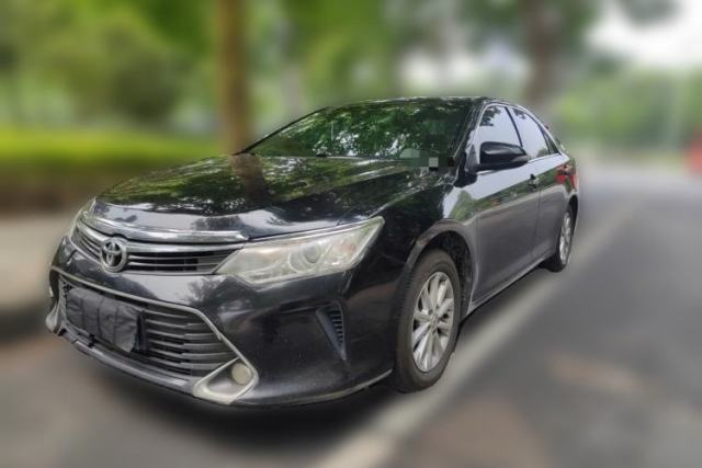 Ojetý Toyota Camry 2015 2.0G Premier Edition