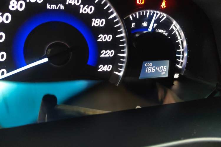 Used Toyota Camry 2015 2.0G Premier Edition Odometer Close Up